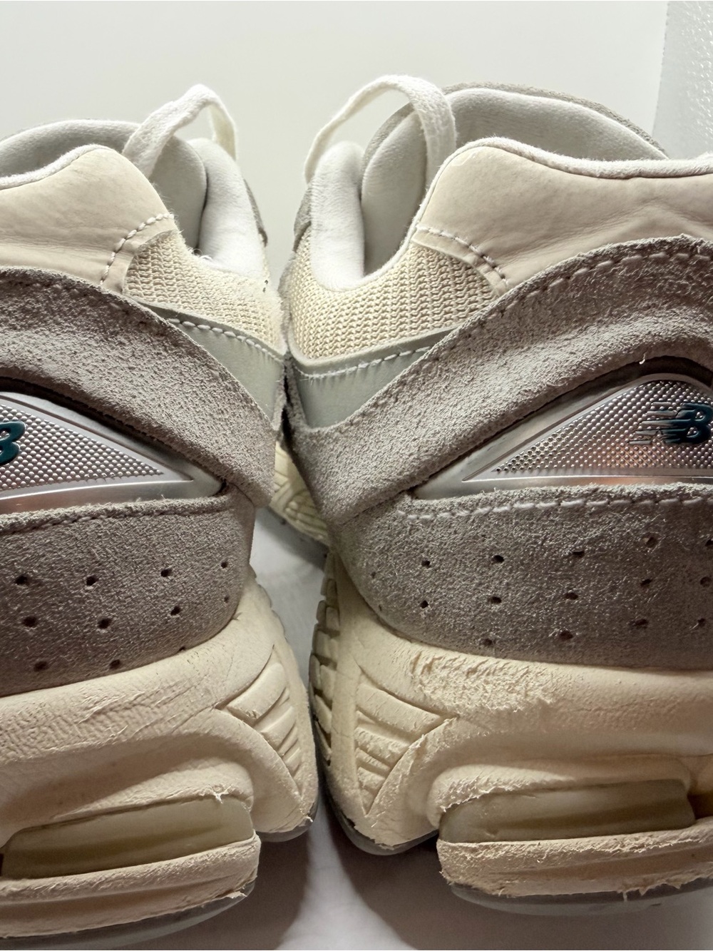 New Balance Men's Sneakers in Light Gray & Cream - Picture 5 of 11